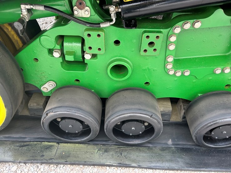 2013-john-deere-9560rt-image-54