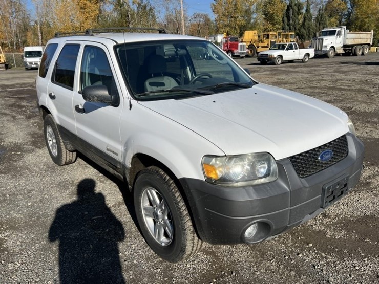 2006-ford-escape-hybrid-image-2