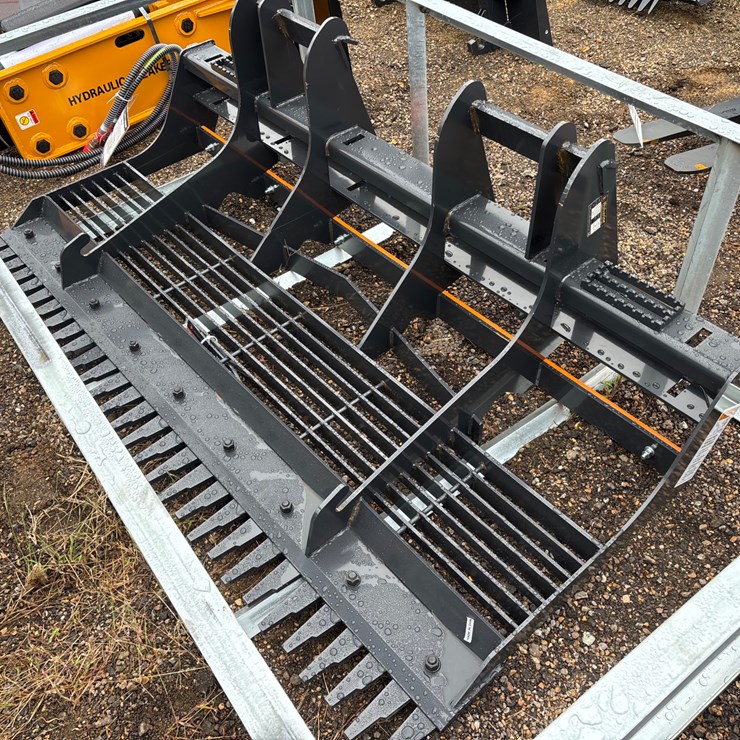 #71 • Skid Steer 78” Leveler