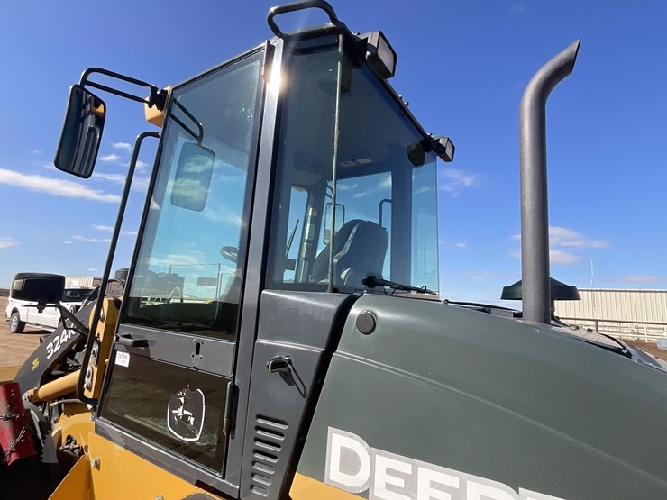 2015-deere-324k-image-10
