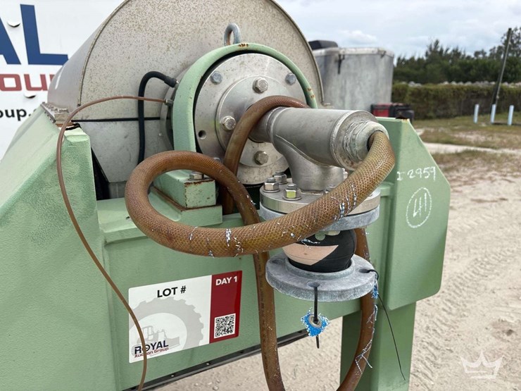 2006-dewatering-and-drying-centrifuge-image-11