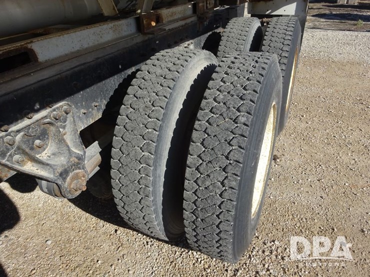 2004-mack-vision-dry-tender-truck-(pz14165,-unit-17539)-image-54