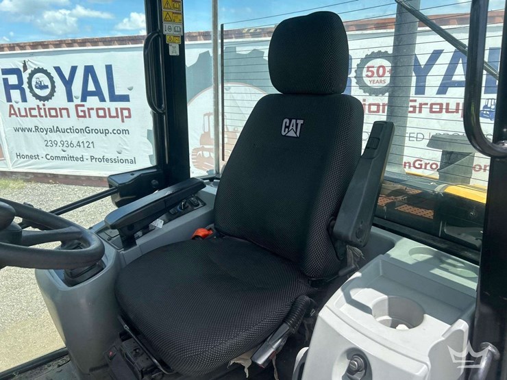 2022-caterpillar-906m-image-12