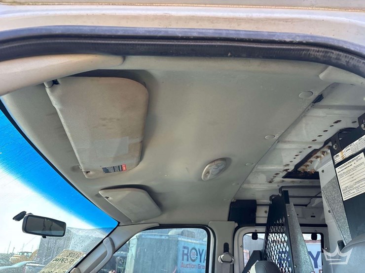 2008-ford-e350-image-17