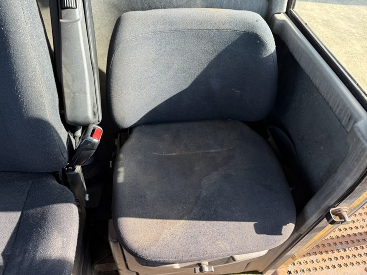 2010-caterpillar-740-image-72