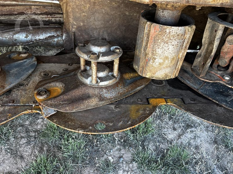 2005-hesston-9260-image-24