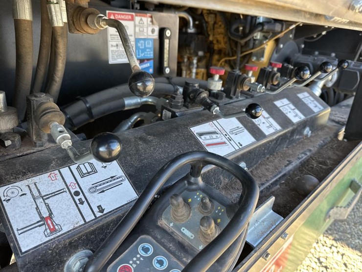 2021-mccloskey-r155-image-75