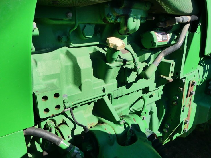 2015-john-deere-8370r-image-7