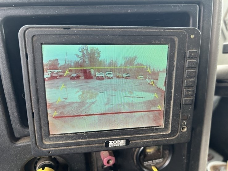 2009-international-7600-image-30