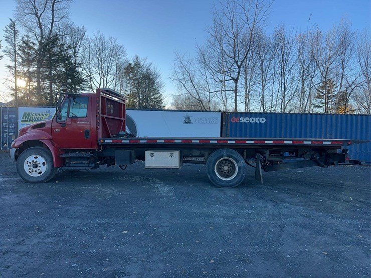 2004-international-4400-image-8