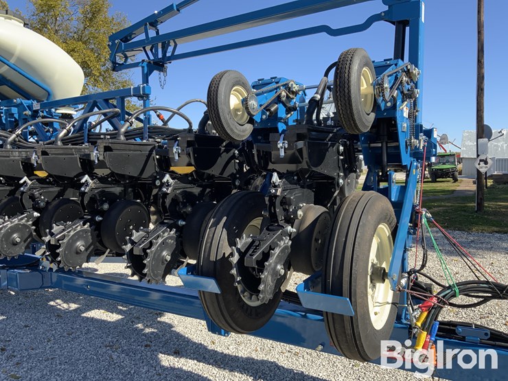 2023-kinze-3605-image-19