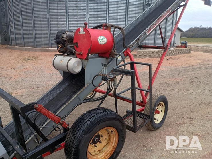 2009-doyle-field-loader-(pd5341)-image-3