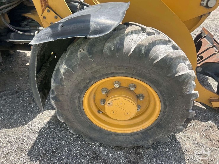 2022-caterpillar-906m-image-20