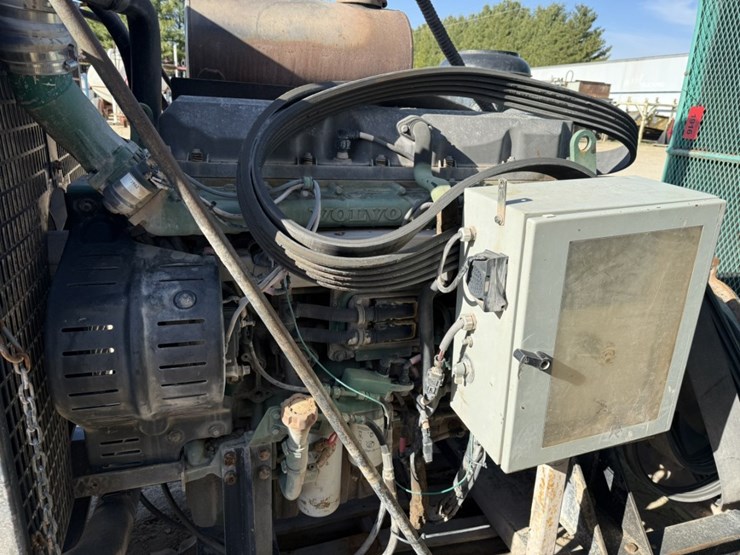 #1915-•-volvo-penta-twin-disc-pto-generator-image-5
