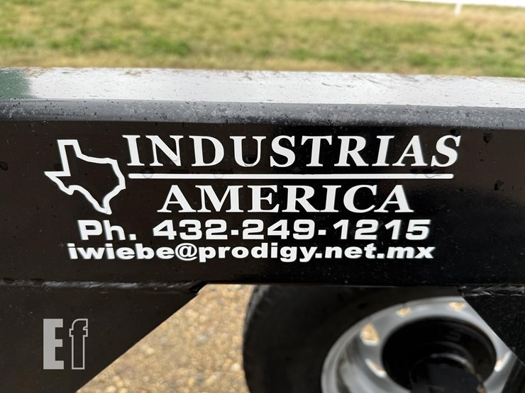 2013-john-deere-435d-image-25