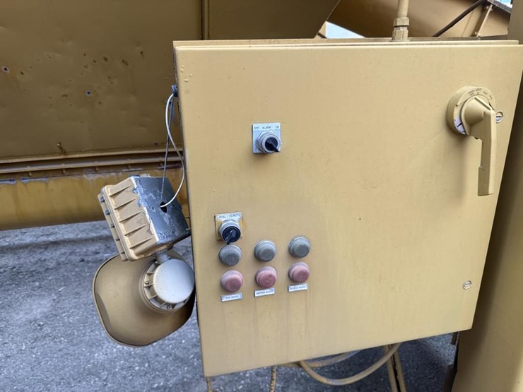 #1876-•-towable-reject-dumpster-image-23