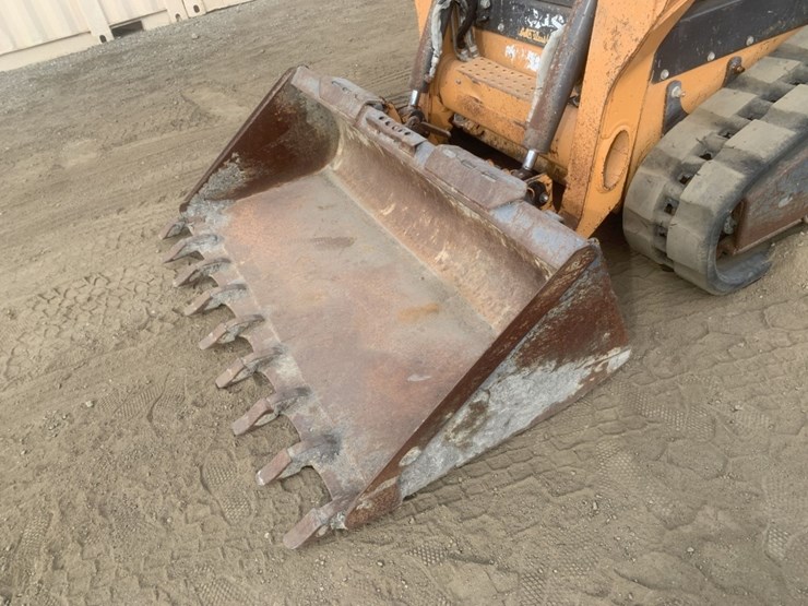 2011-case-tr270-image-9