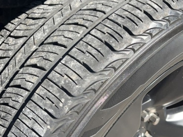 2019-ram-1500-big-horn-image-6