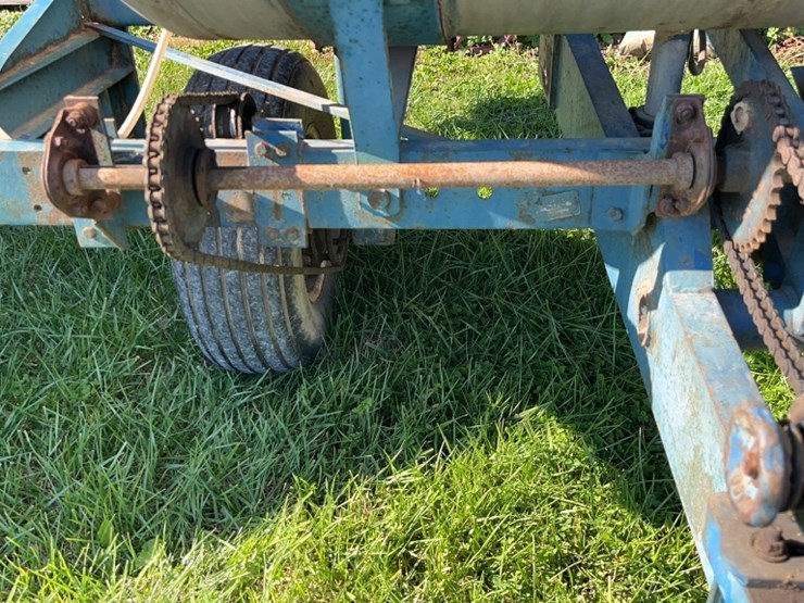 john-blue-sprayer-image-7