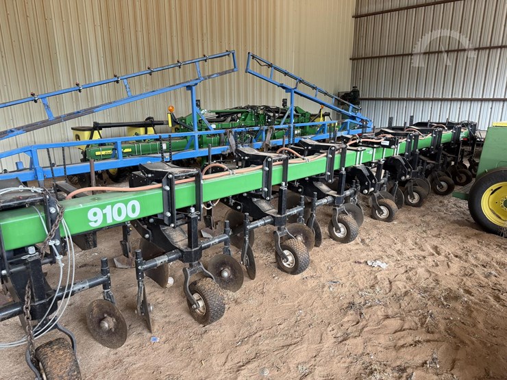 2021-b-&-h-9100-image-2