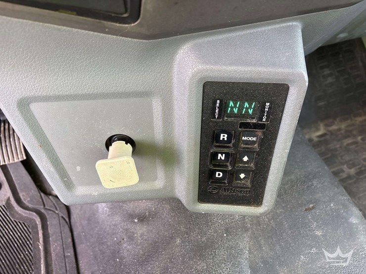 2012-ford-f750-image-10