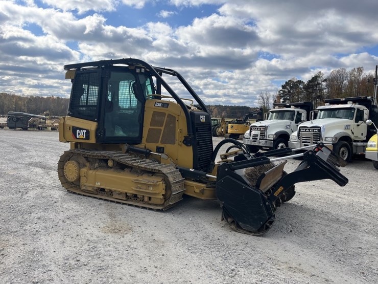 2021-caterpillar-d3k2-xl-image-8
