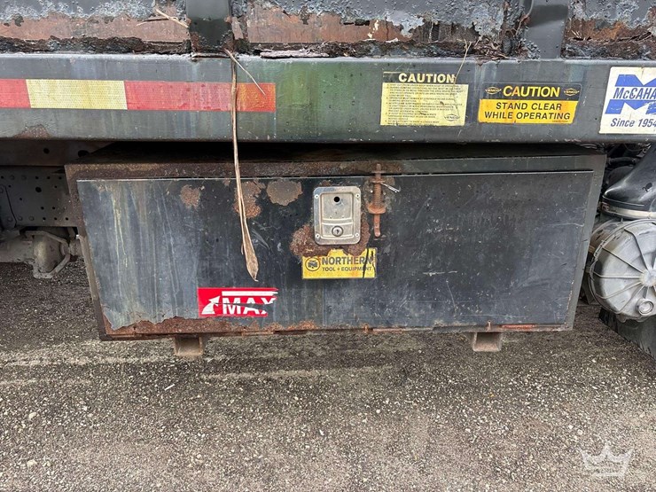 2008-isuzu-npr-image-14