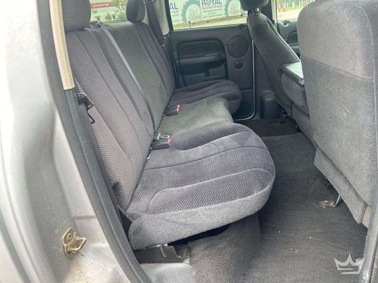 2004-dodge-ram-1500-image-21