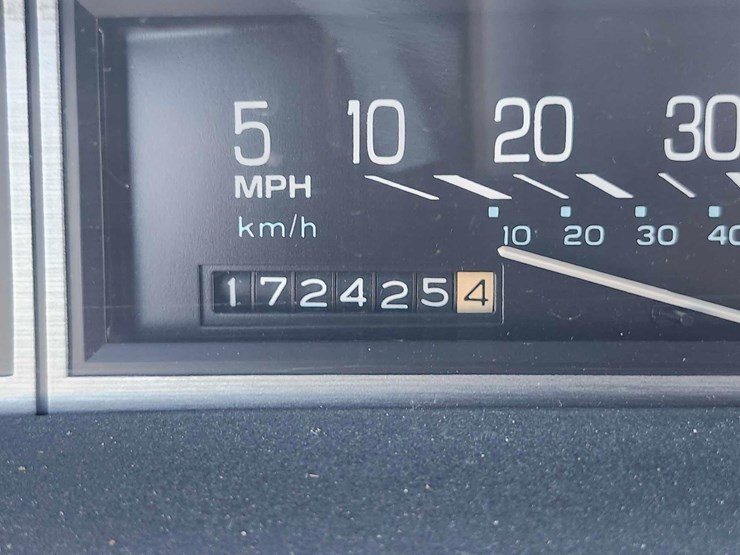 1985-oldsmobile-ninety-eight-regency-image-71