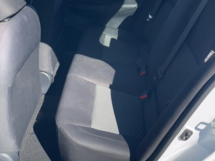 2021-nissan-versa-image-14