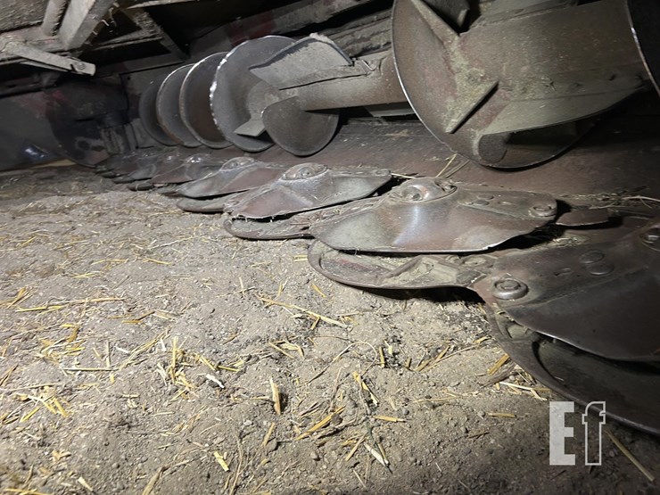 2018-case-ih-wd2504-image-46