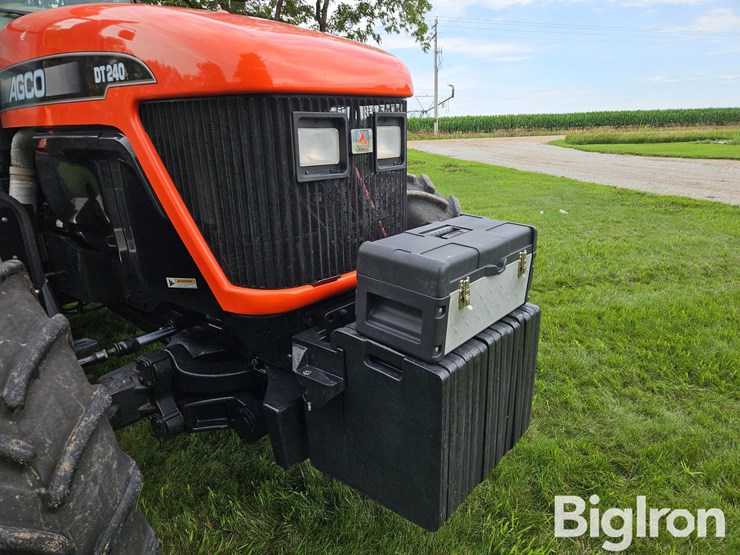 2007-agco-dt240a-image-12