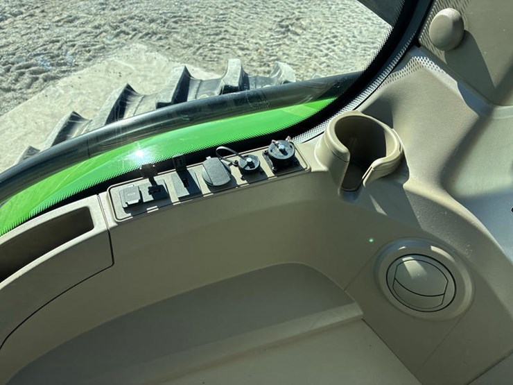 2024-john-deere-8r-410-image-82