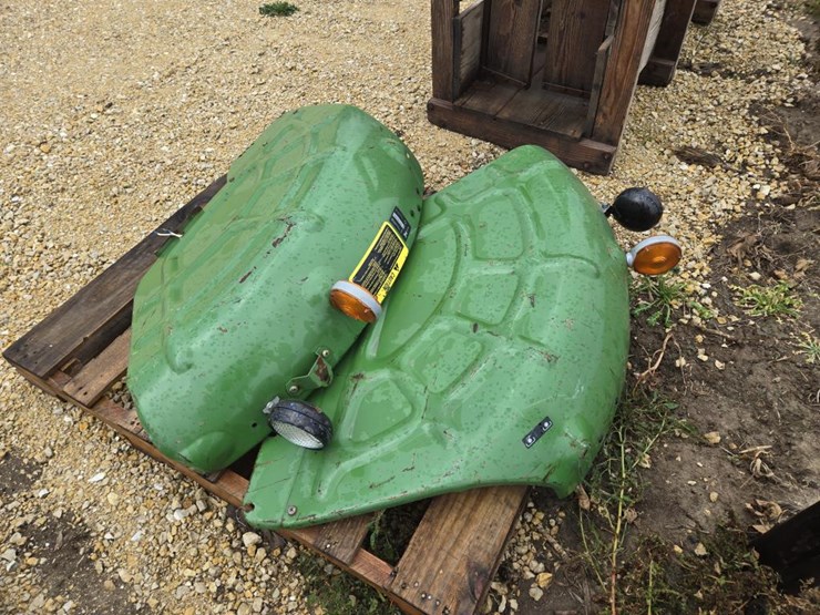 #5937-•-john-deere-tractor-fenders-image-3