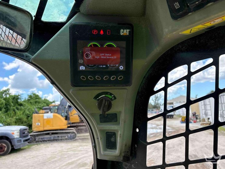 2023-caterpillar-259d3-image-26