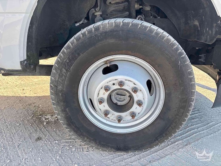 2019-ford-f350-image-26