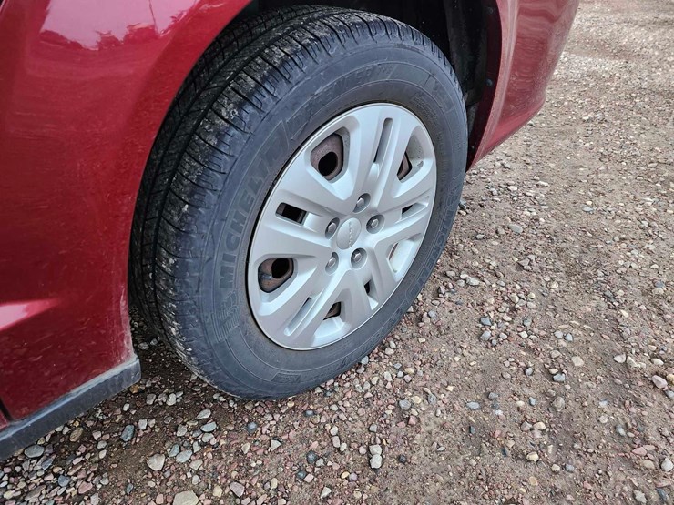 2014-dodge-grand-caravan-se-image-51