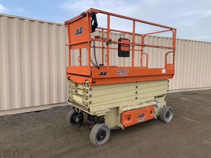 2018-jlg-3246es-image-1