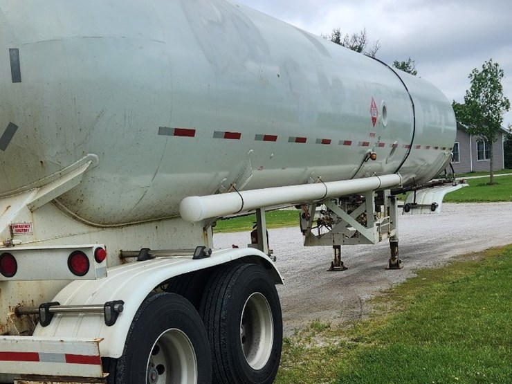 1979-lubbock-tanker-trailer-(lld1470)-image-5