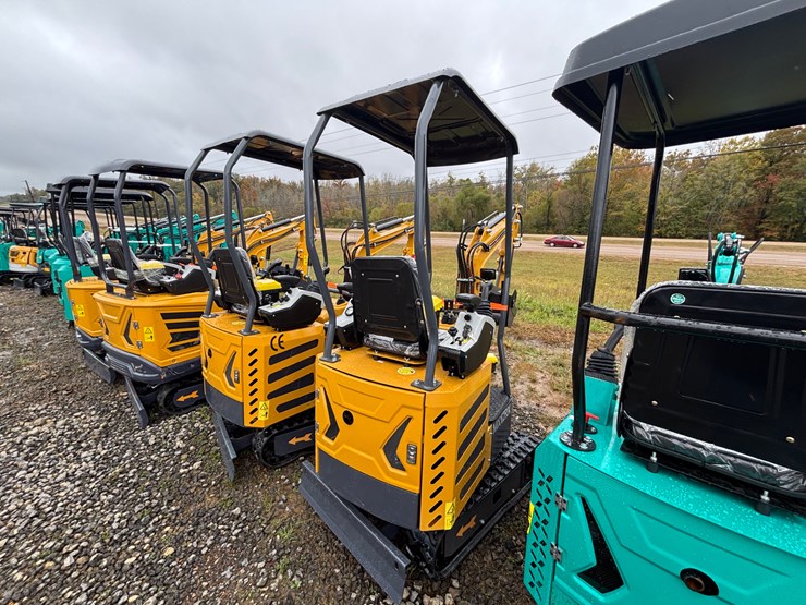 #81-•-cfg-industrial-mx12rx-mini-excavator-image-2