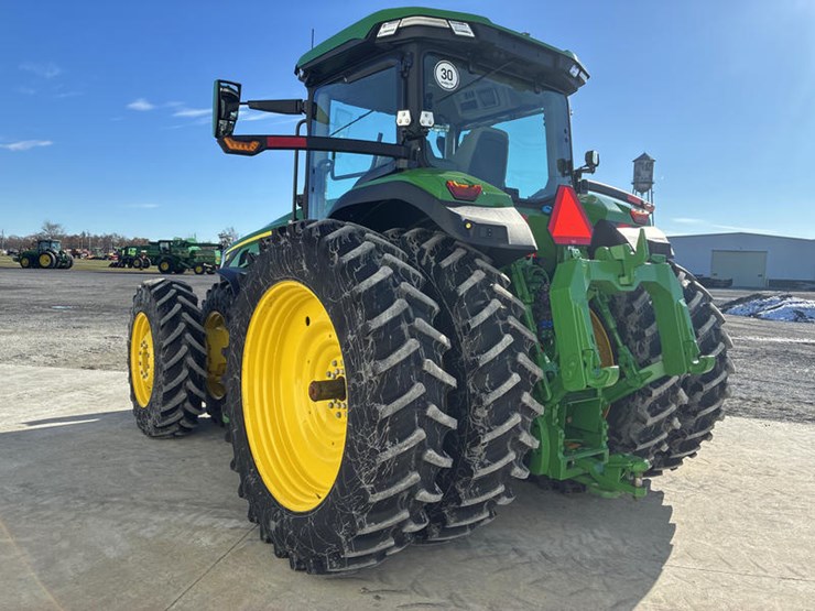 2024-john-deere-8r-410-image-8