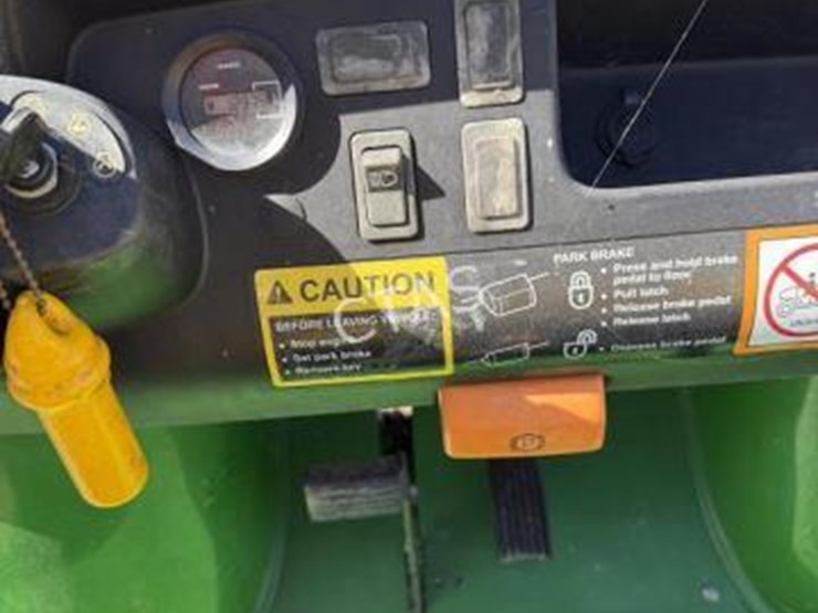 john-deere-gator-cx-image-10