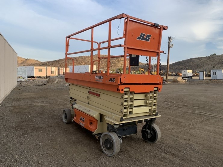 2018-jlg-3246es-image-2