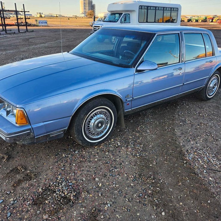 1985 Oldsmobile Ninety-Eight Regency