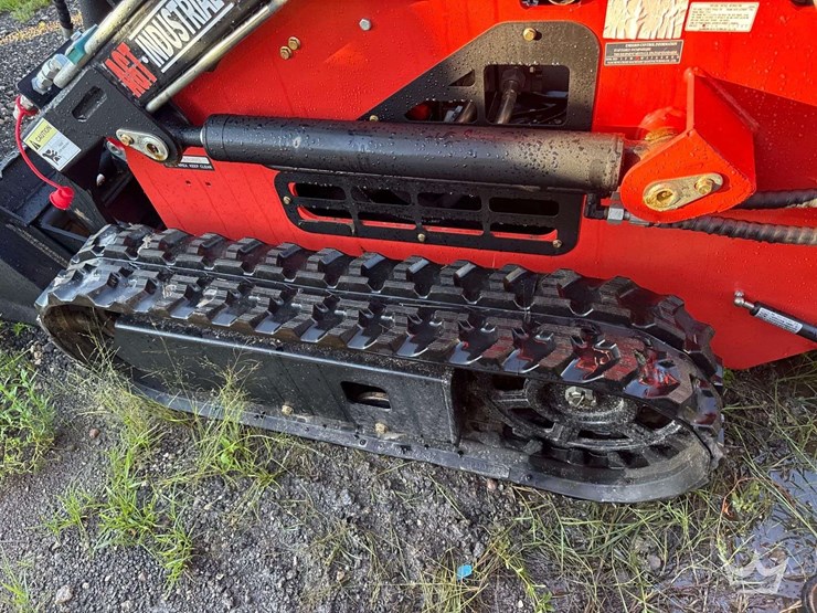 2024-agt-lrt23-mini-stand-on-track-loader-skid-steer-image-10