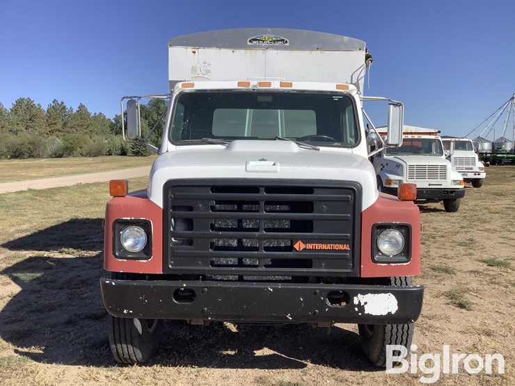 1989-international-s1954-image-2