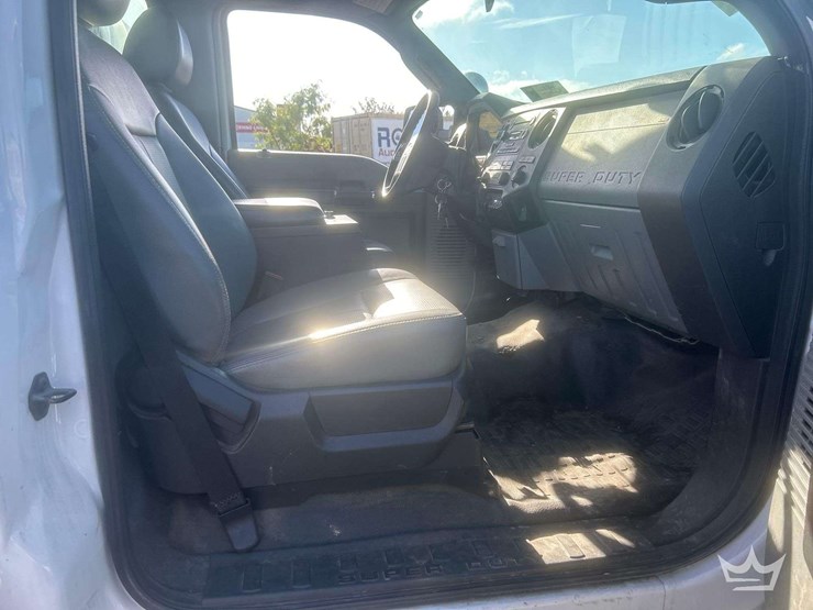 2012-ford-f550-image-33