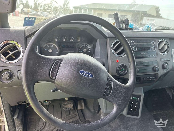 2012-ford-f750-image-9