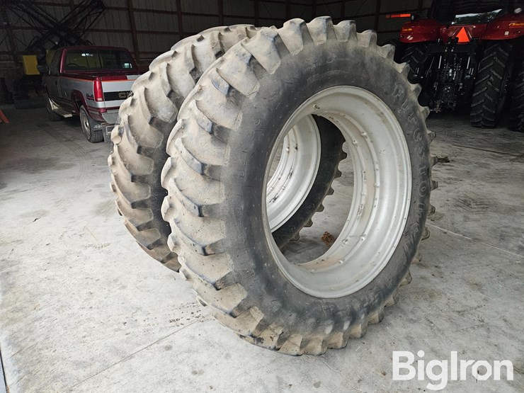 firestone-18.4r42-tires-on-case-ih-rims-image-1