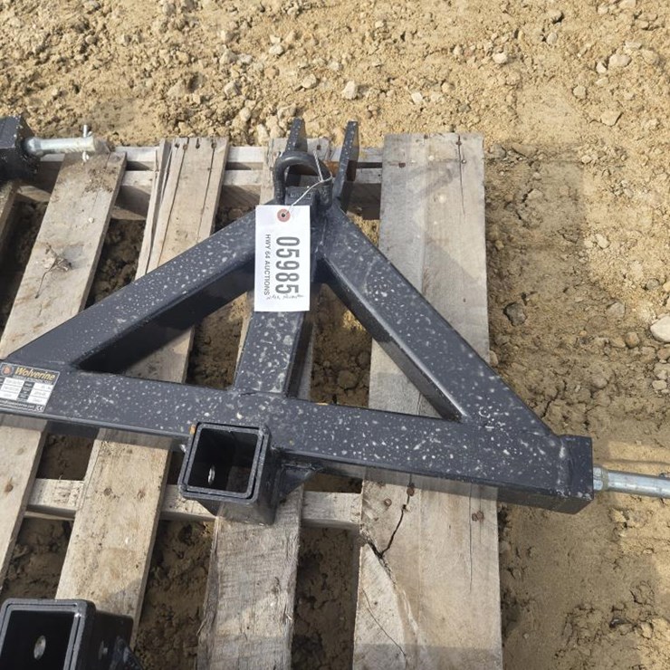 #5985 • NEW WOLVERINE QUICK HITCH W/ 2" TRAILER RECEIVER